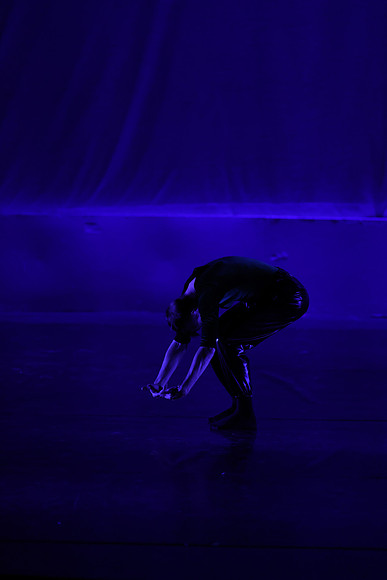 R1_12056